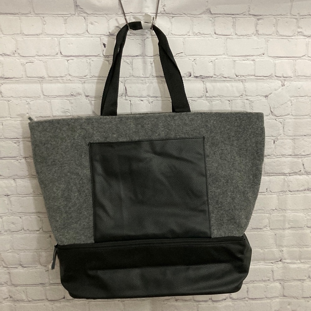 NEW DSW tote 🌷